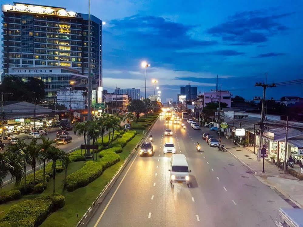 Pc Place Pattaya Exterior photo